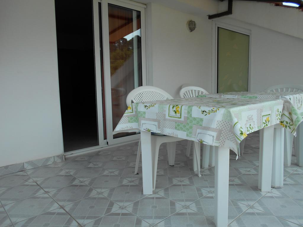 Apartment Kurelic Rab Town Exterior foto